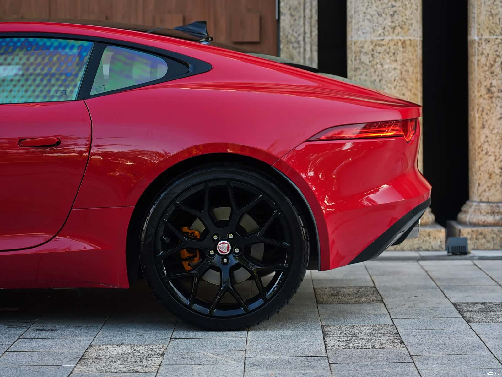 Jaguar F-TYPE, 2015 7