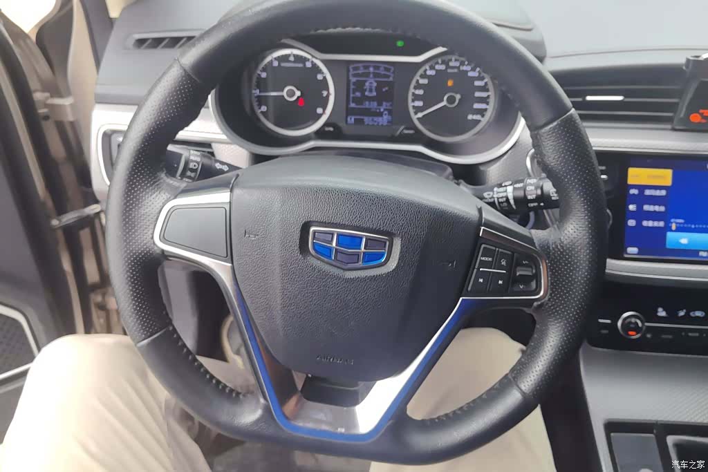 Geely Emgrand, 2017 15