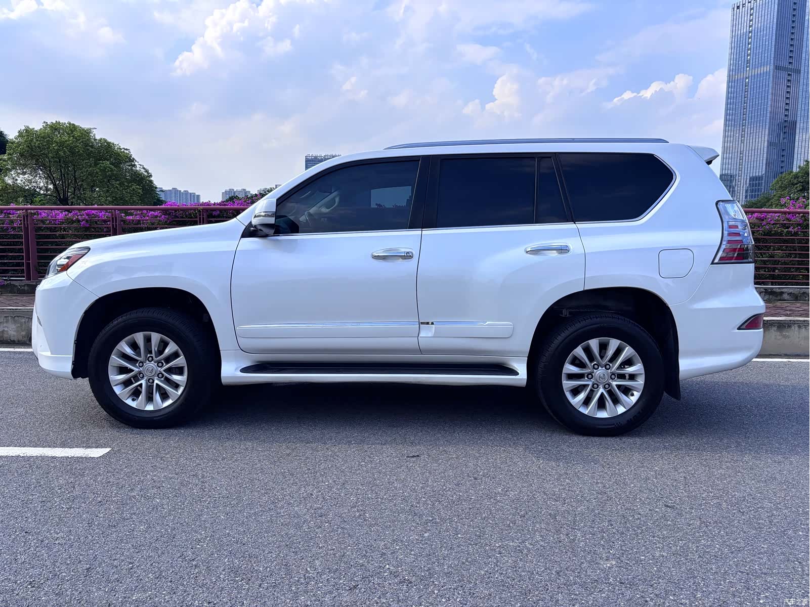Lexus GX, 2013 4