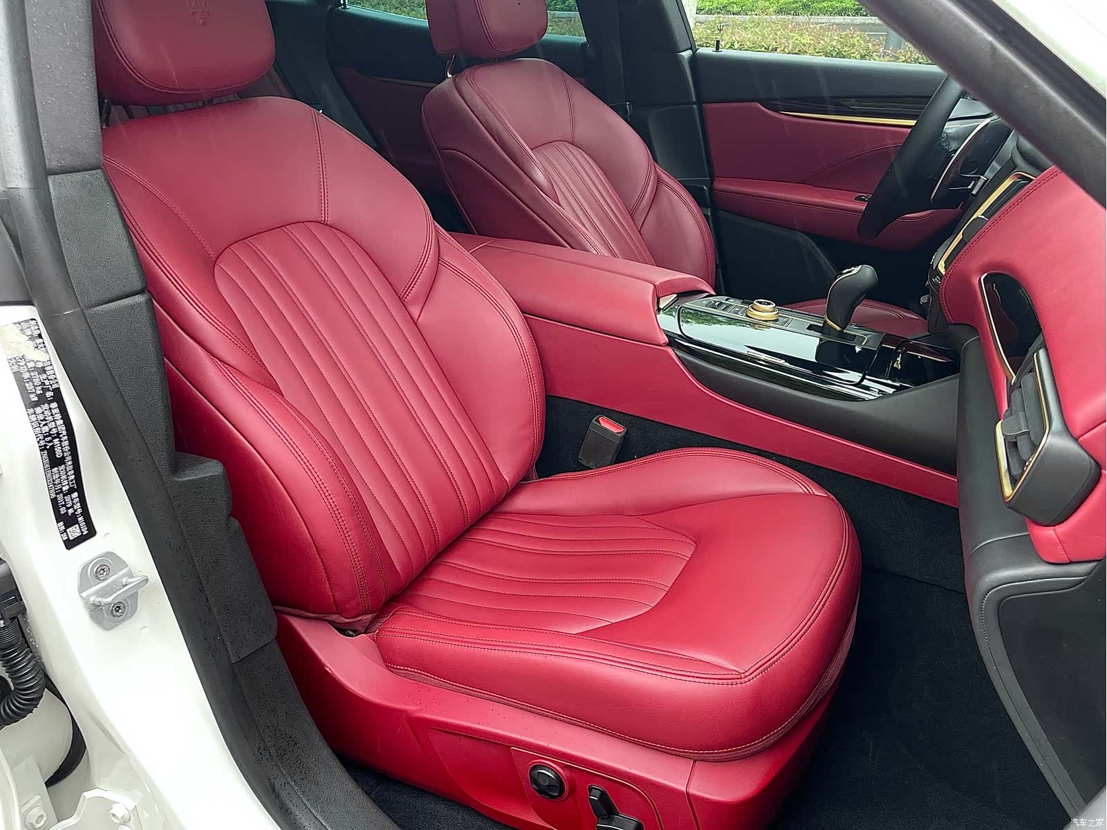 Maserati Levante, 2017 12
