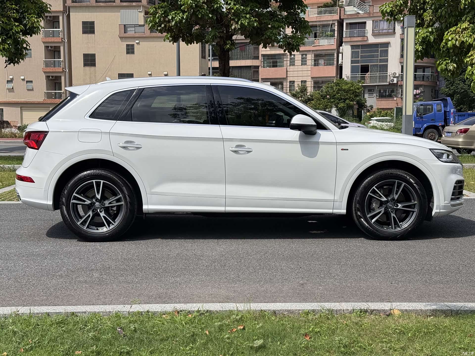 Audi Q5L, 2021 8