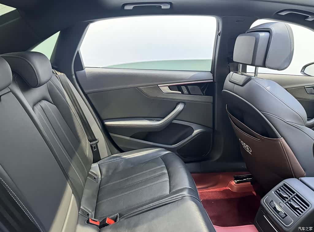 Audi A4L, 2023 8