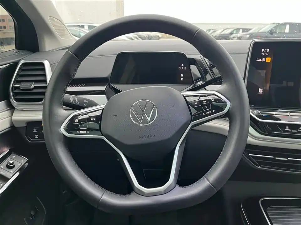 Volkswagen ID.6 CROZZ