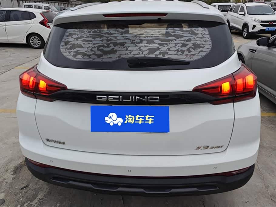 BAIC Beijing X3