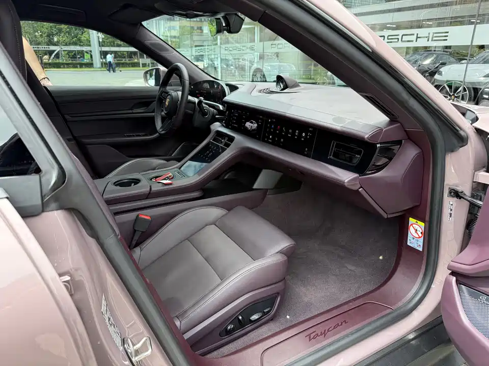 Porsche Taycan