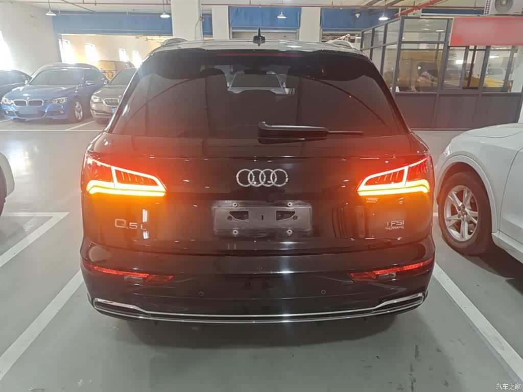 Audi Q5L, 2019 6