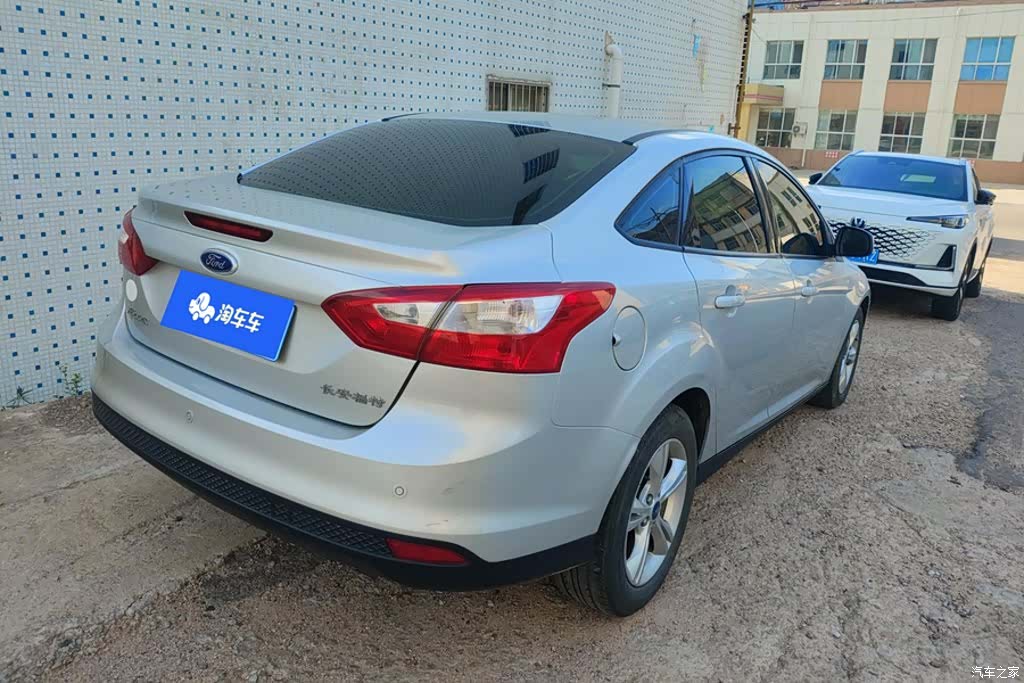 Ford Focus, 2013 3