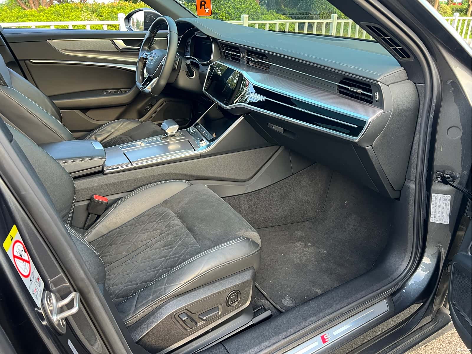 Audi A6L, 2020 10