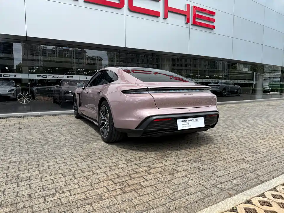 Porsche Taycan