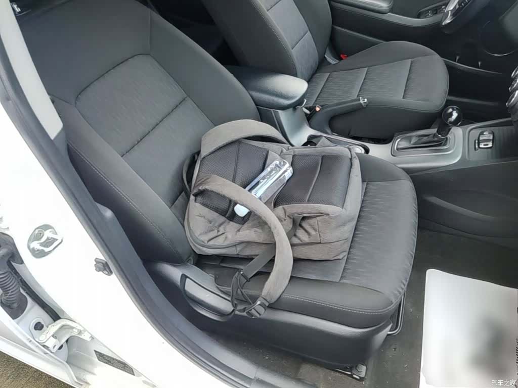 Kia K3, 2015 25