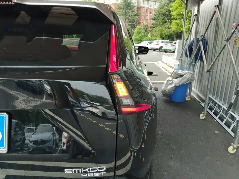 Trumpchi Shadow cool