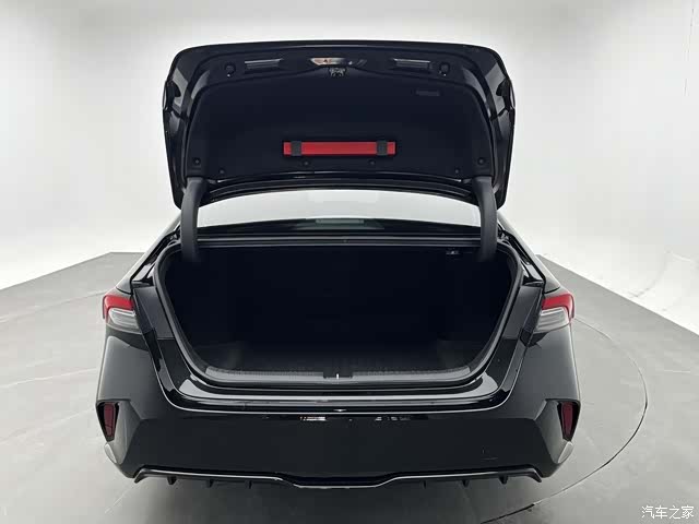 Honda Inspire, 2023 8