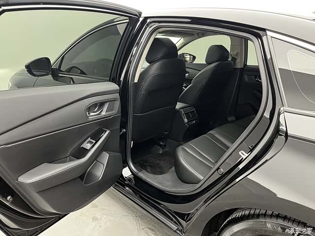 Honda Inspire, 2023 12