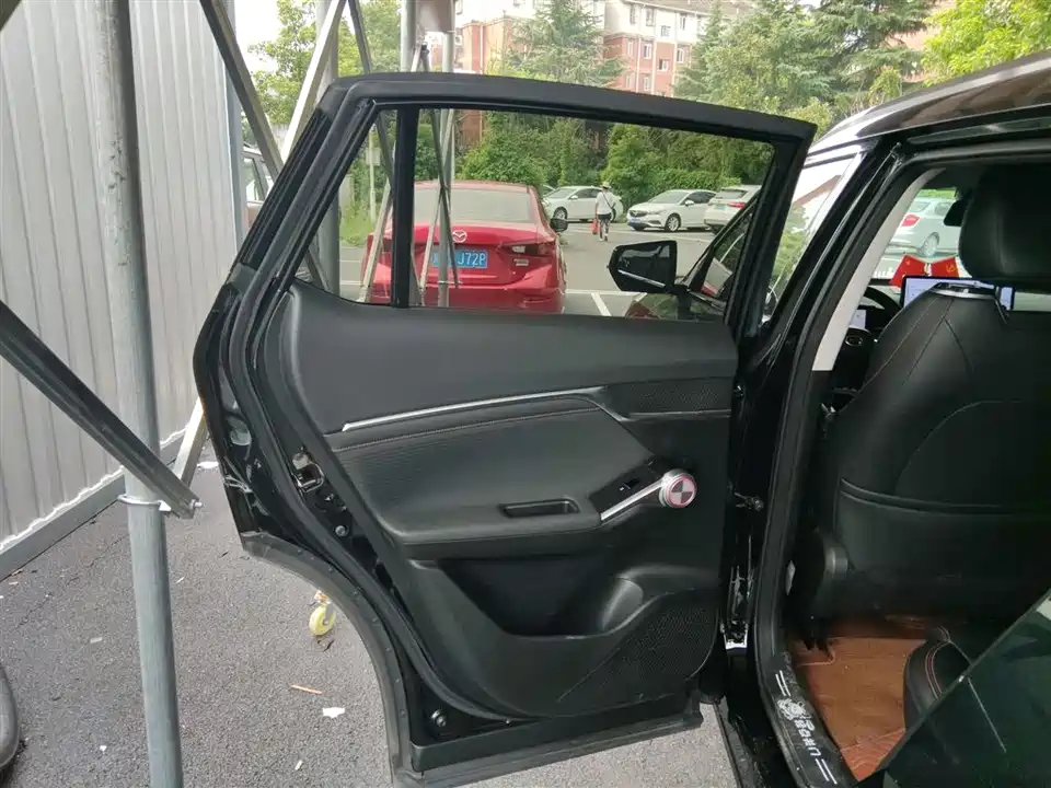 Trumpchi Shadow cool