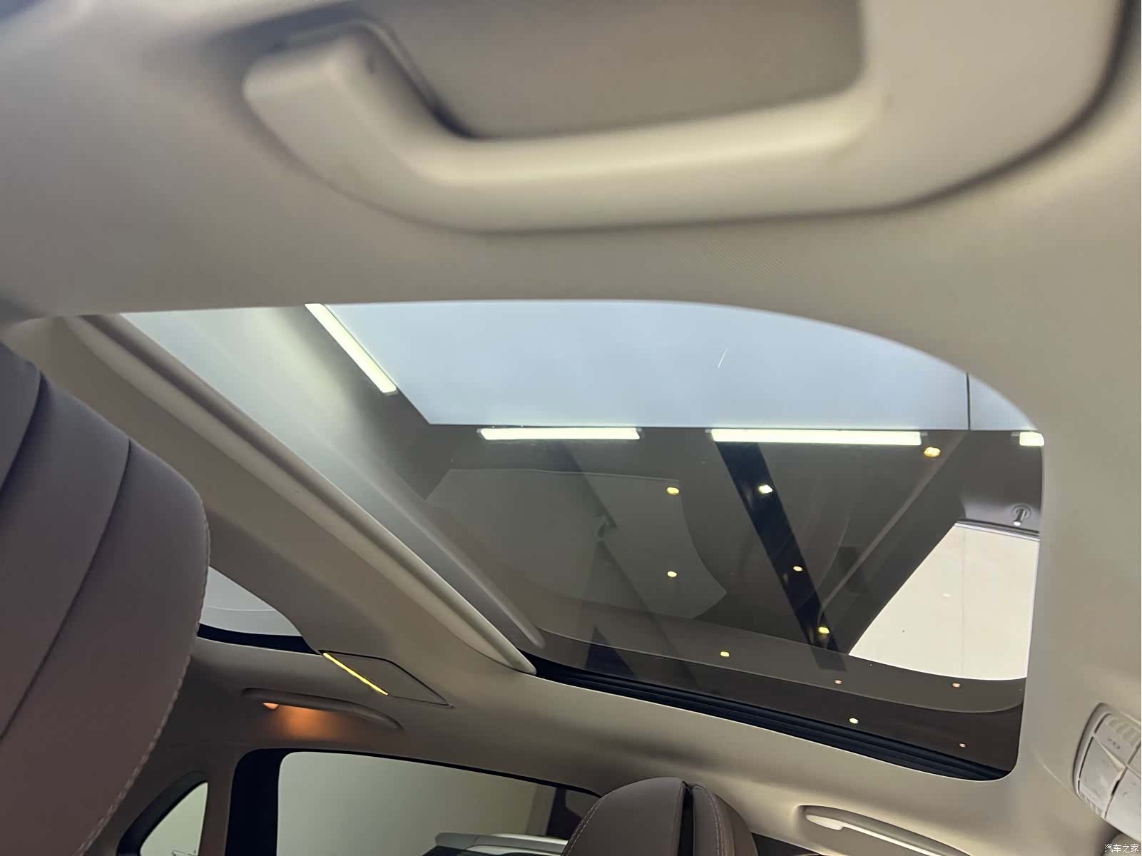 Mercedes-Benz E-Class, 2020 18