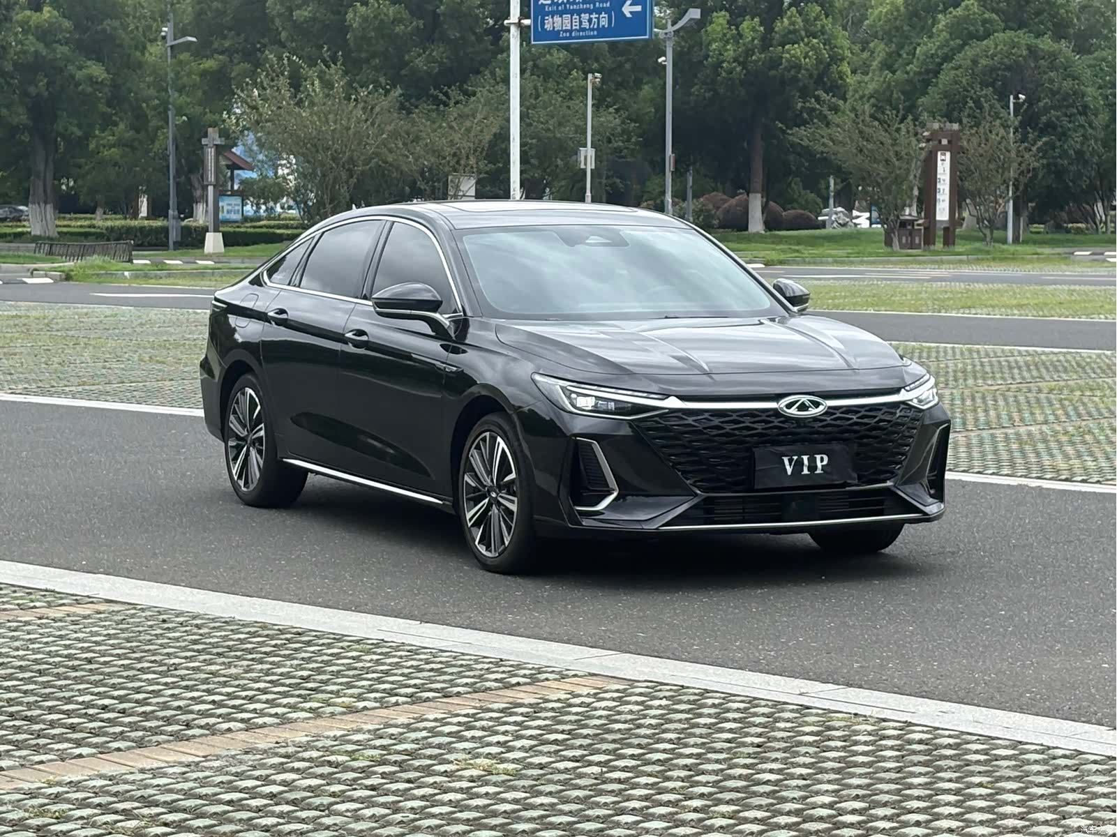 Chery Arrizo 8, 2024 3