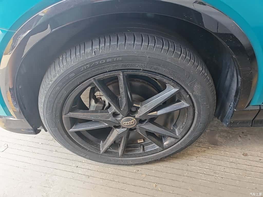 Audi Q2L, 2020 23