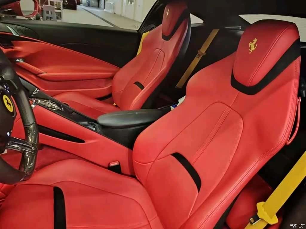Ferrari Roma, 2023 7