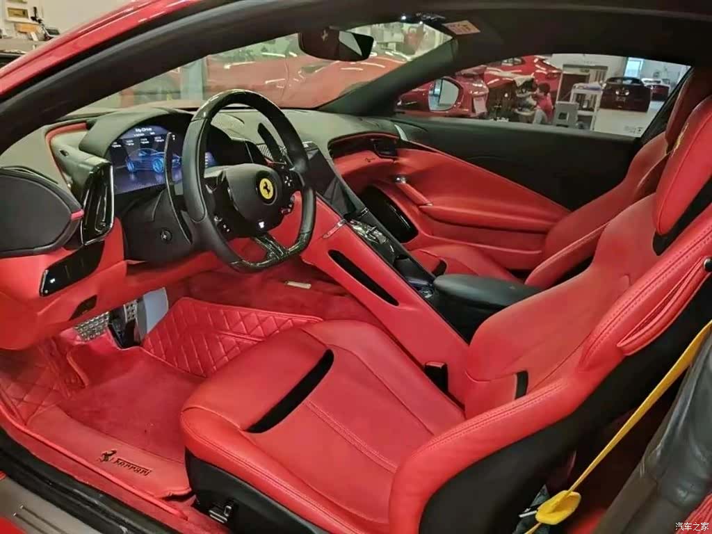 Ferrari Roma, 2023 4