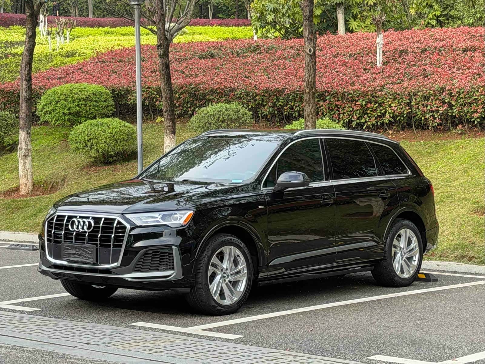 Audi Q7, 2021 1