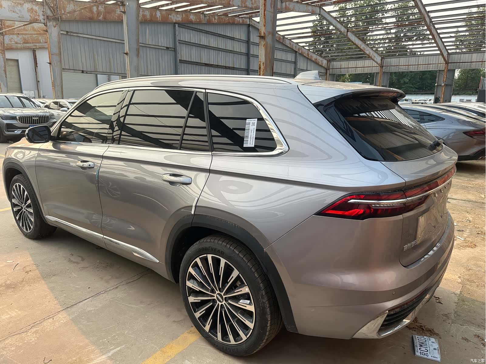 Geely Xingyue L, 2025 10