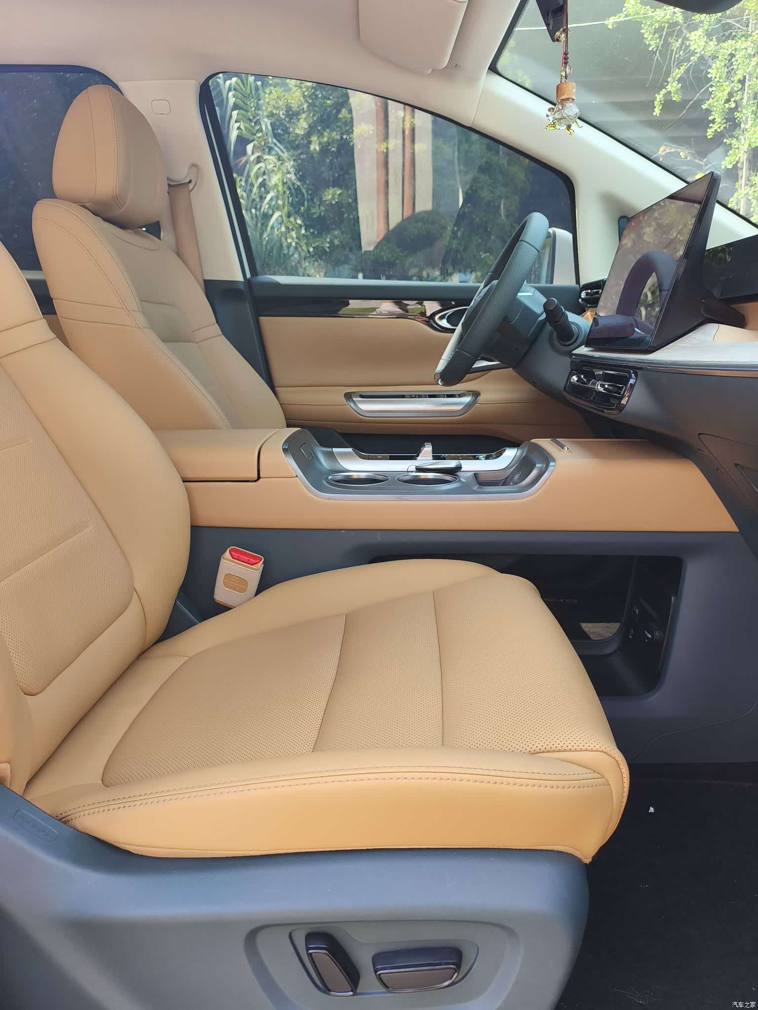 Trumpchi E8, 2024 9