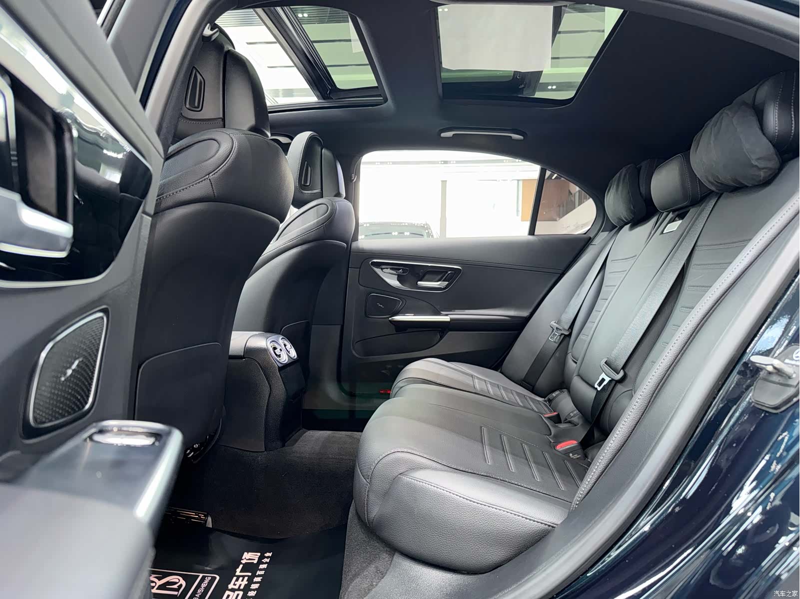 Mercedes-Benz C-Class, 2024 все фото