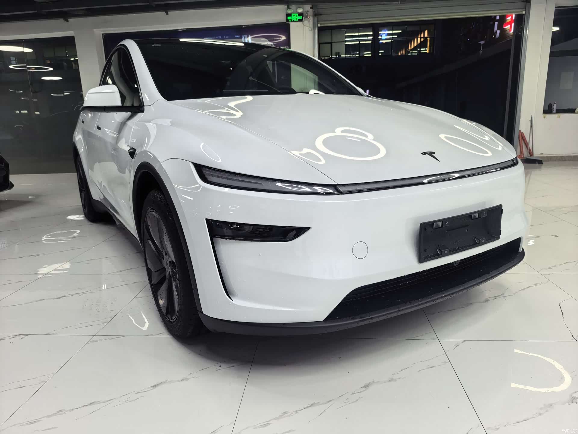 Tesla Model Y, 2026 3