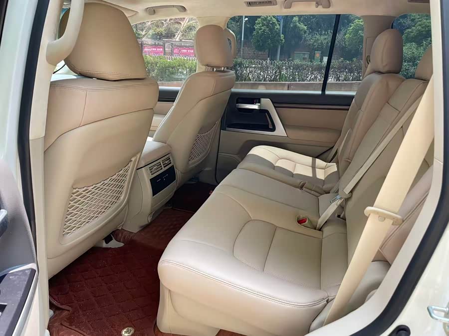 Toyota Land Cruiser 2019, фото 10