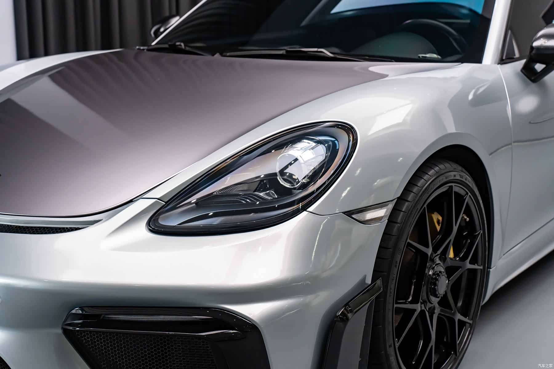 Porsche Cayman, 2018 4