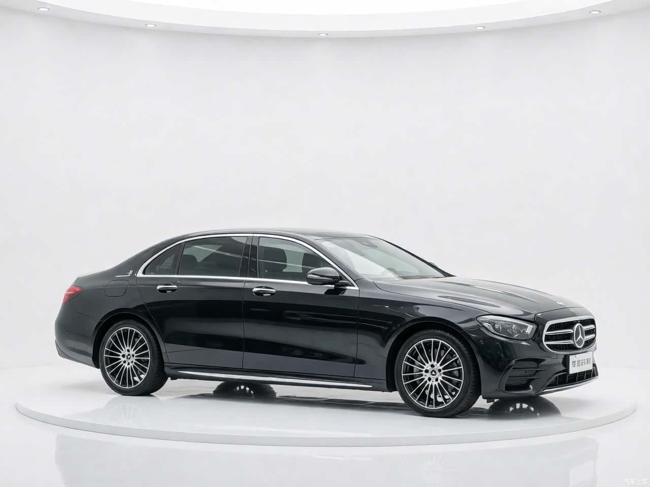 Mercedes-Benz C-Class, 2024 3