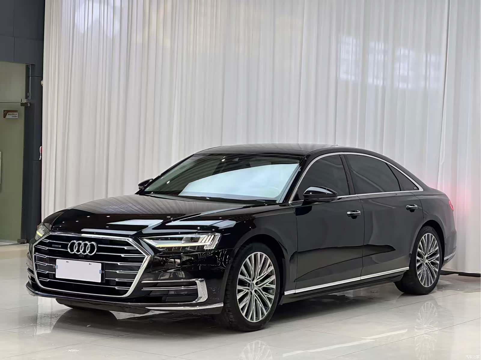 Audi A8L, 2019 1
