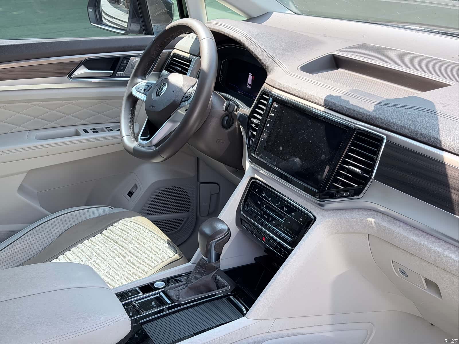 Volkswagen Viloran, 2020 7