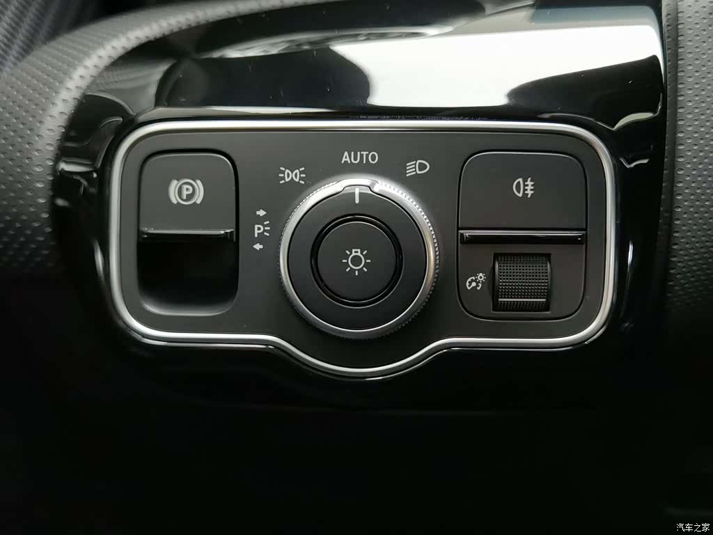 Mercedes-Benz A-Class, 2025 21