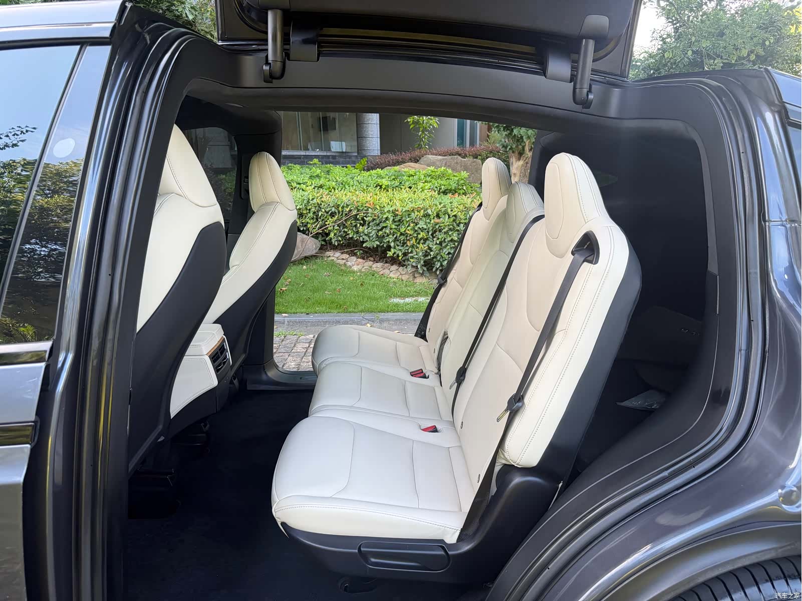 Tesla Model X, 2020 7