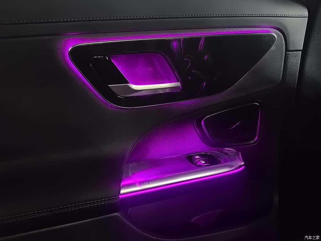 Mercedes-Benz C-Class, 2025 25