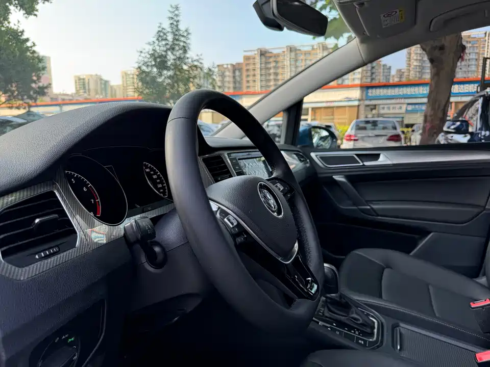 Volkswagen Golf*Jiayu