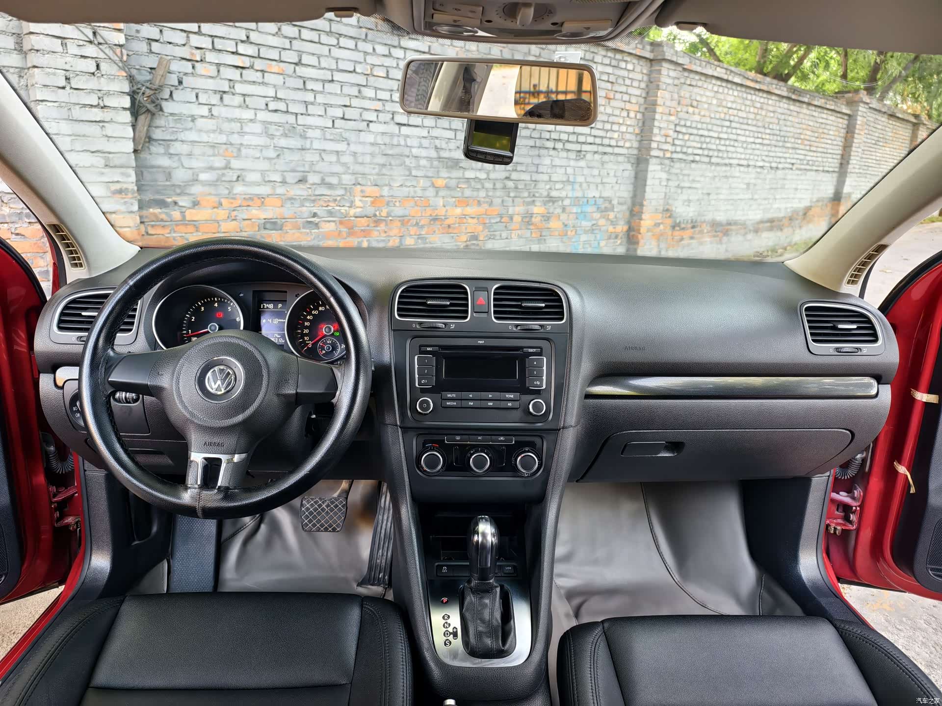 Volkswagen Golf, 2012 все фото