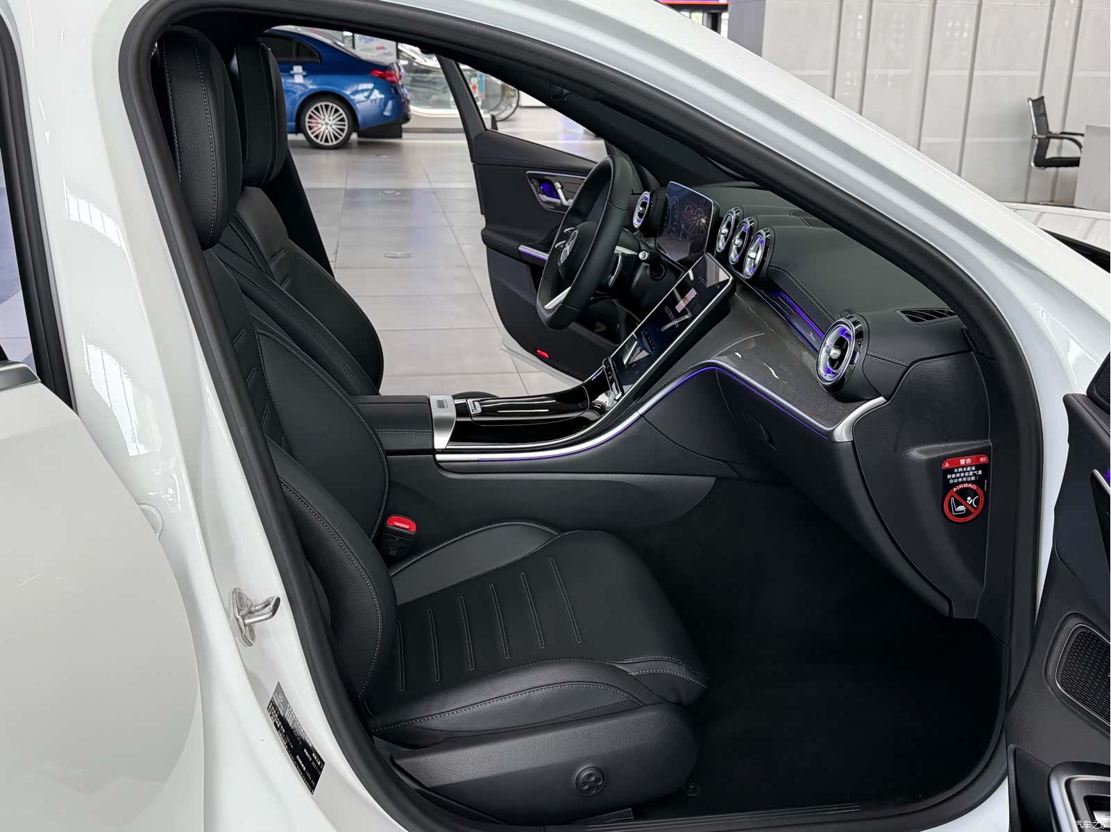 Mercedes-Benz C-Class, 2022 11