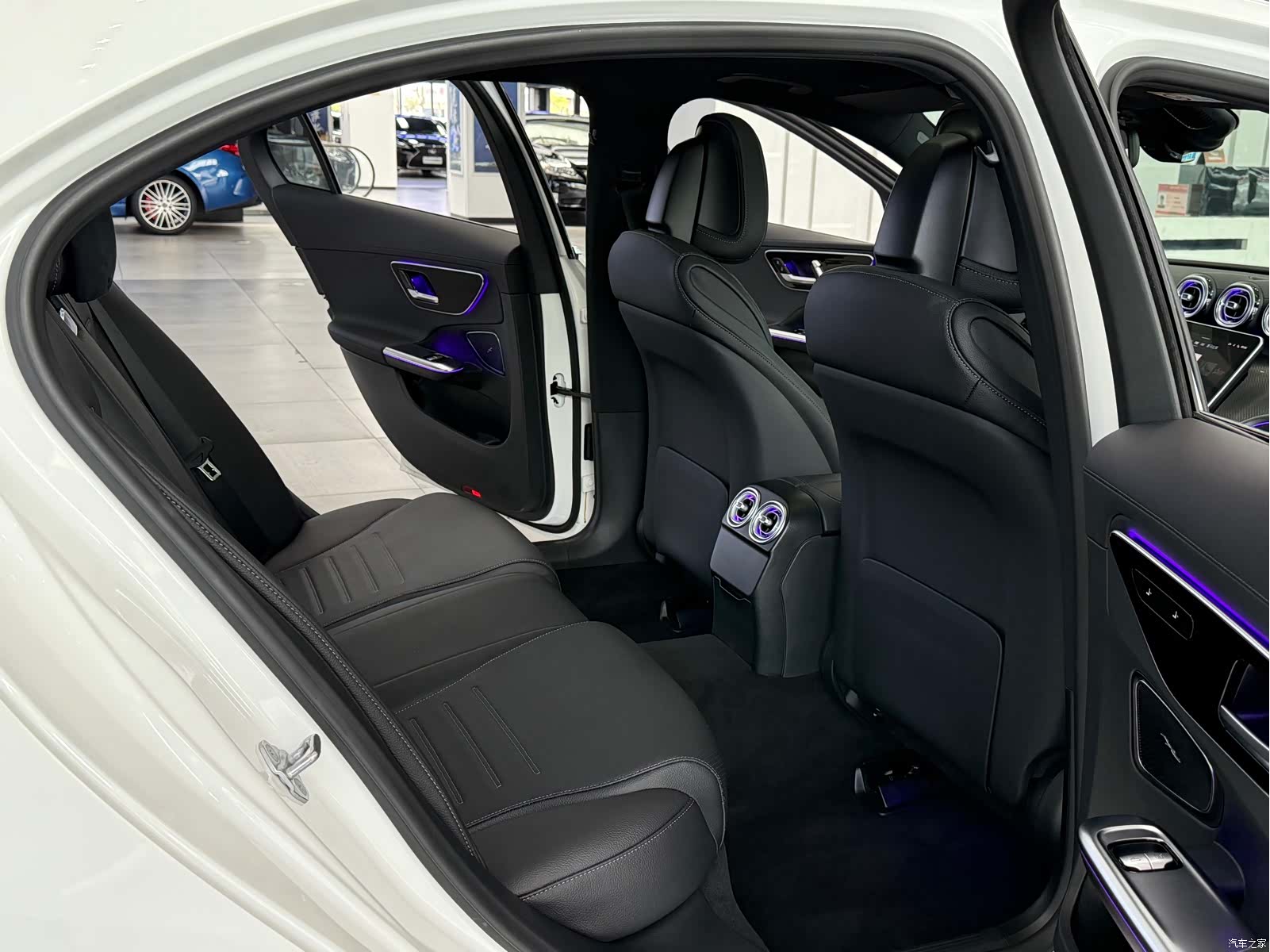 Mercedes-Benz C-Class, 2022 10