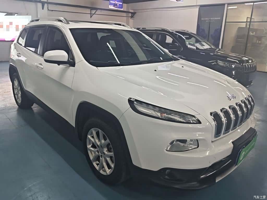 Jeep Cherokee, 2018 4