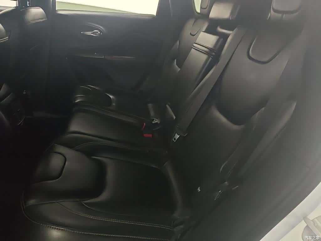 Jeep Cherokee, 2018 17