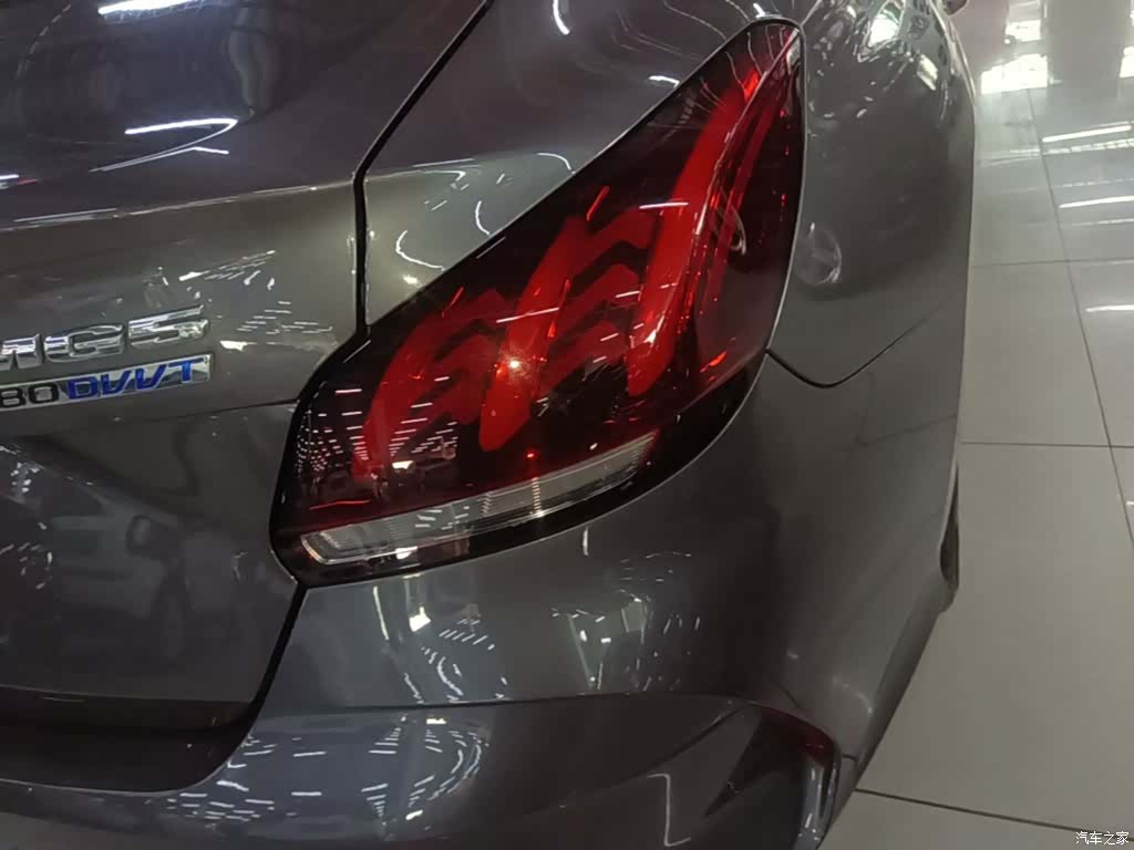 MG MG5, 2022 8