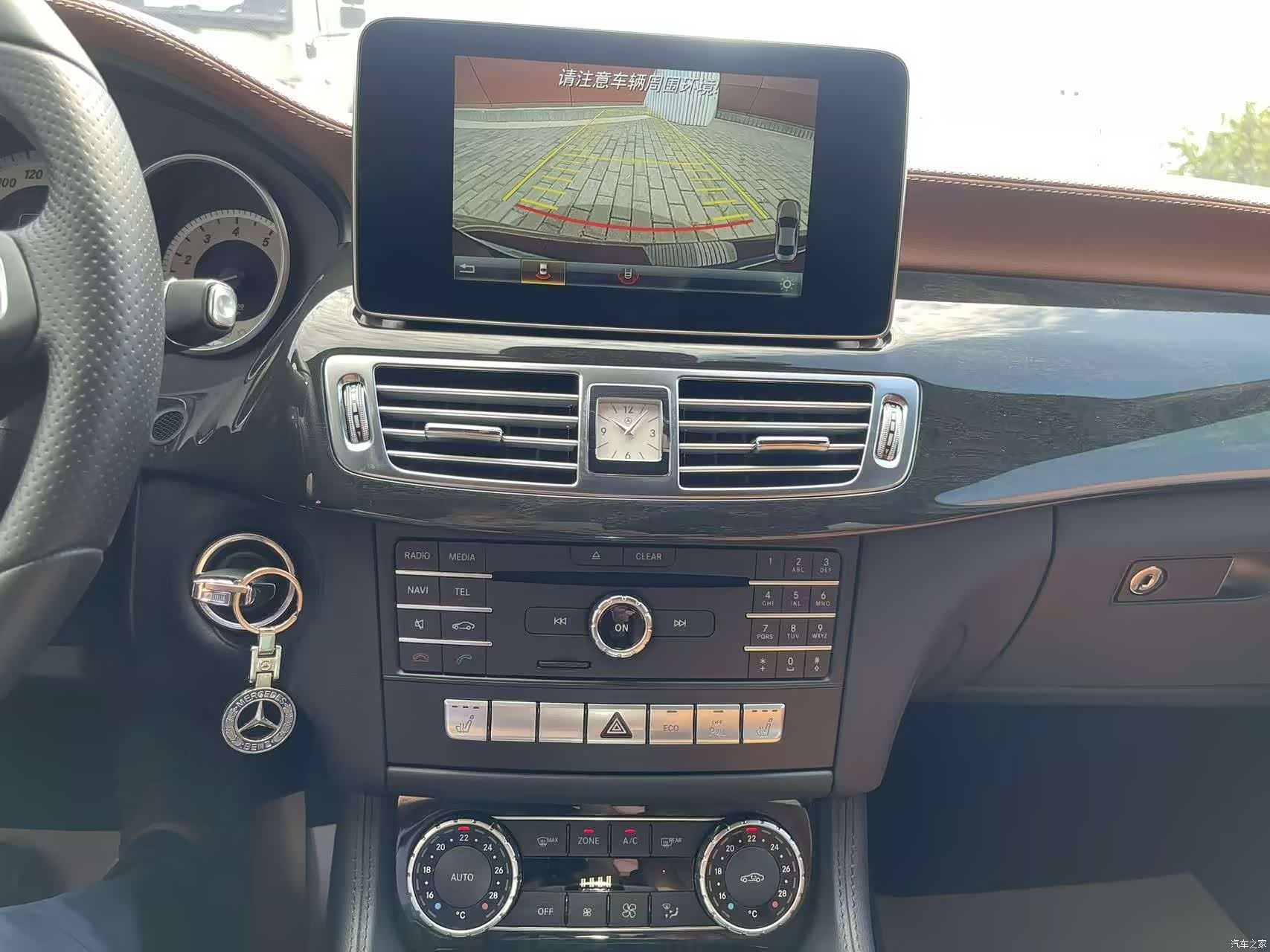 Mercedes-Benz CLS, 2015 25