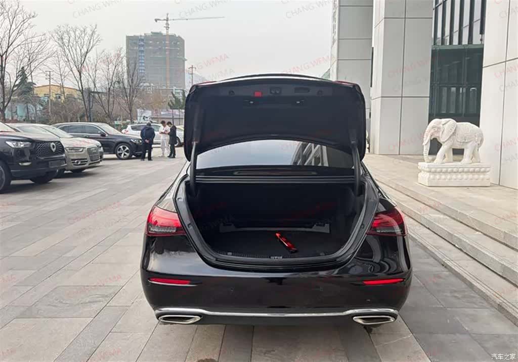 Mercedes-Benz E-Class, 2023 9