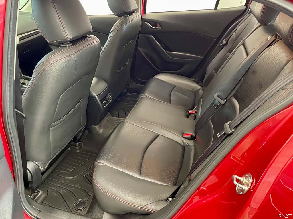 Mazda Mazda3, 2018 7