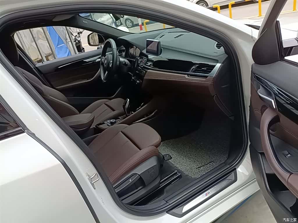BMW X2, 2020 25
