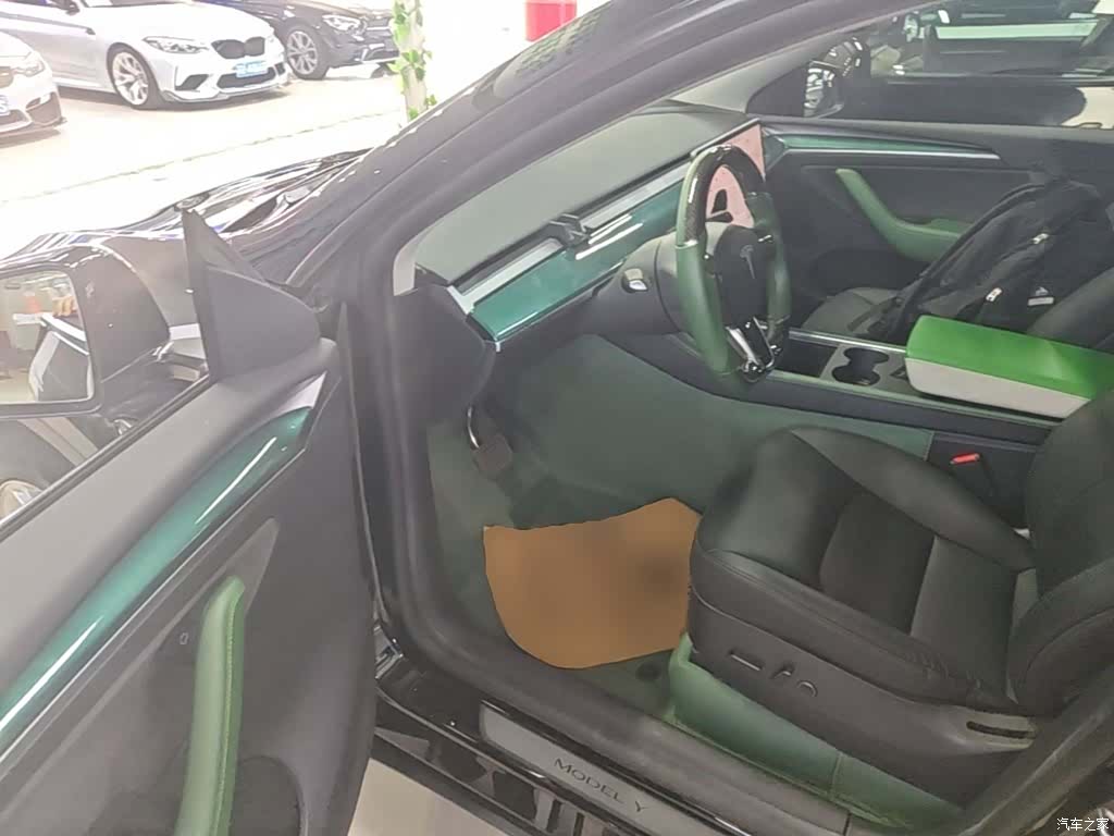 Tesla Model Y, 2022 16