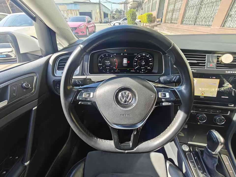 Volkswagen golf
