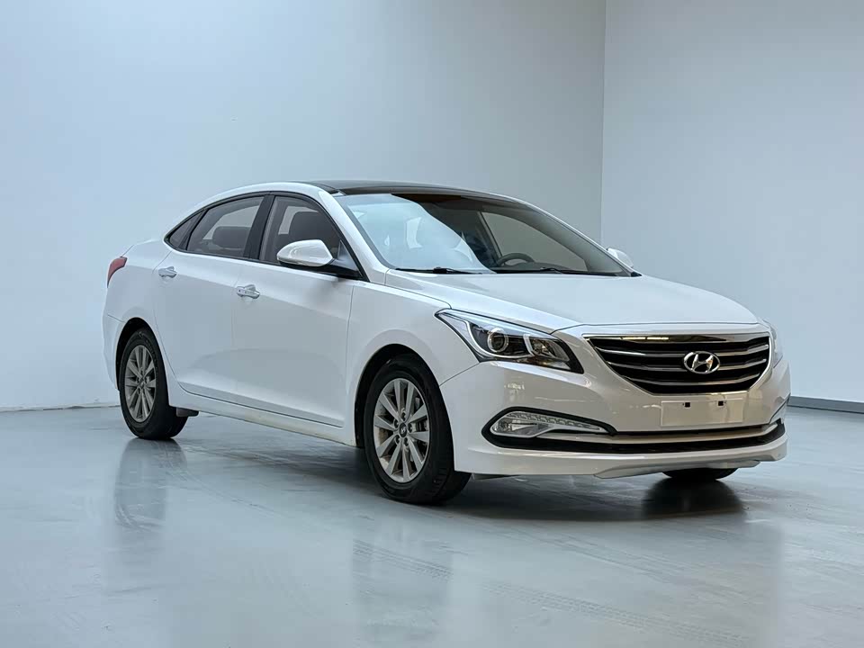 Hyundai Name picture